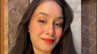 Download lagu Q/APart -1 with zareenamakeupartist #question #virallive #makeuplive #livestream  mp3