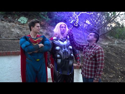 Juan vs. Thor vs. Superman - David Lopez