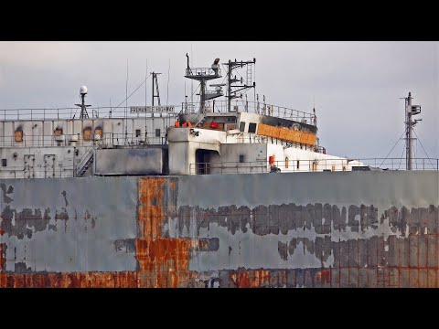 BURNED OUT FREMANTLE HIGHWAY ARRIVES AT PORT OF ROTTERDAM NETHERLANDS - 4K SHIPSPOTTING SEP 2023