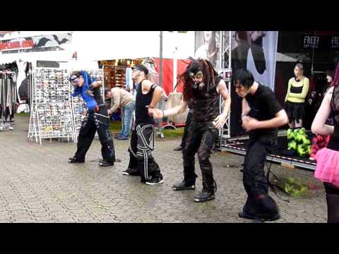 AMPHI 2011 Industrial Dancer