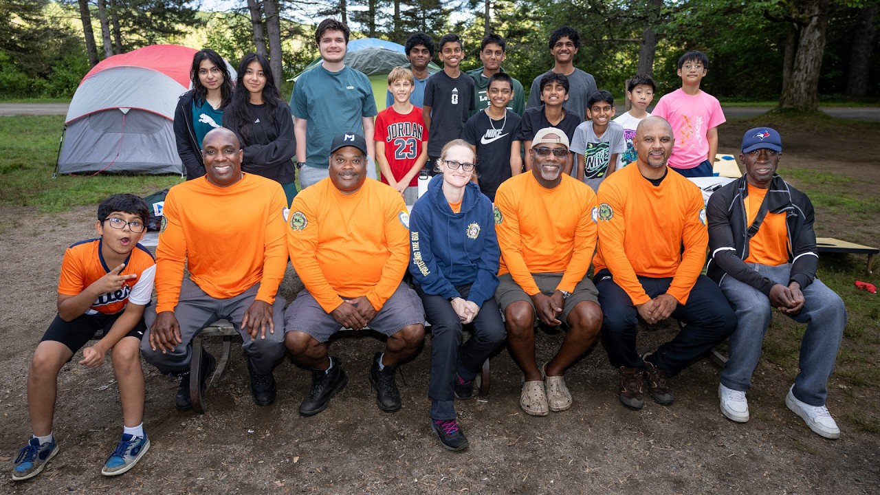 Neighbourhood Community Officers Bring Young People to Algonquin Park