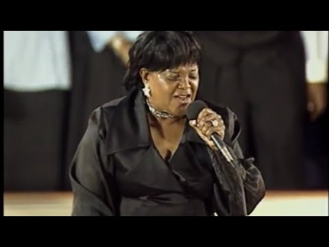 SHIRLEY CAESAR - LIVE IN RALEIGH NC (STILL SWEEPING THROUGH THE CITY)