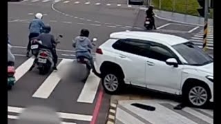 [問卦] 這是什麼奇葩的車禍