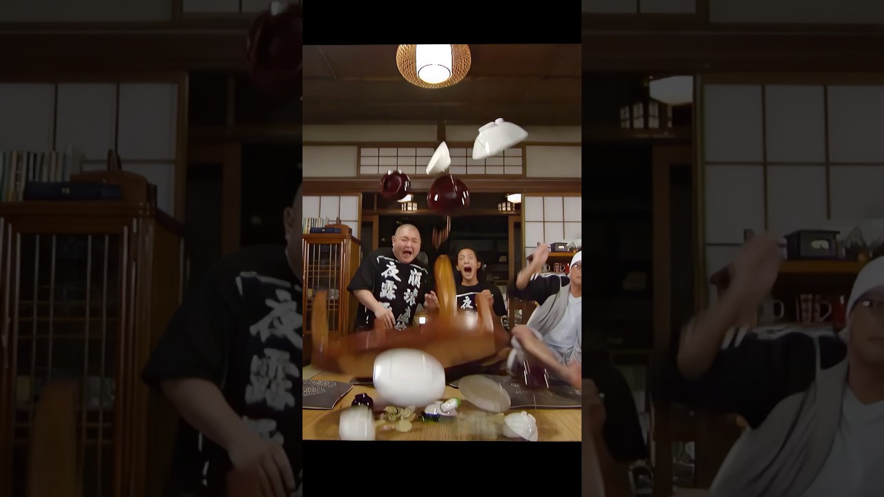 高校生の康子には、かつて暴走族だった兄の健児がいて、康子にもあれこれ口出ししていた。妹を大切に思う健児は暴走族への情熱を捨て、代わりに漫画家になった。#ドラマ #映画 #shorts