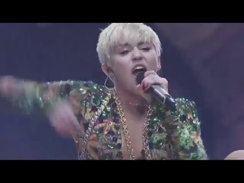 Miley Cyrus - Love Money Party Live From The Bangerz Tour in New Orleans