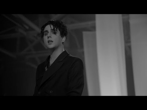 MELOVIN - Вітрила [Official Music Video] — THEATRICAL PERFORMANCE