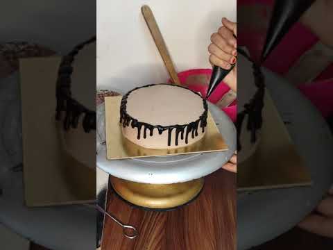 Choco Chip Cake Decoration Tutorial. #chocochipcake #cakedecoration #homemadecake