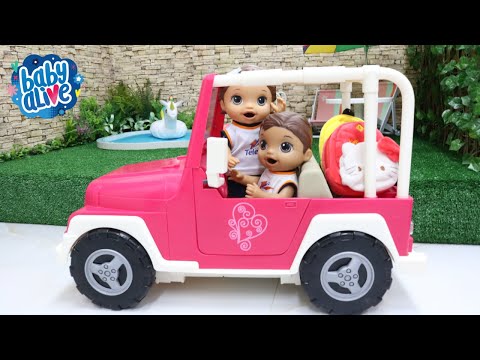 LAURINHA E FELIPINHO VÃO PRA ESCOLA DIRIGINDO O CARRO DE BRINQUEDO