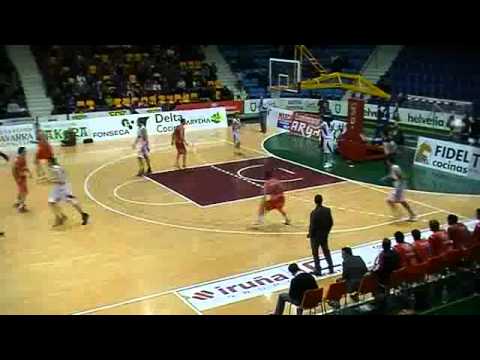 ORO GRUPO IRUÑA NAVARRA,104 - C.B. GRANADA,90 (13/04/2012 0:00:00)