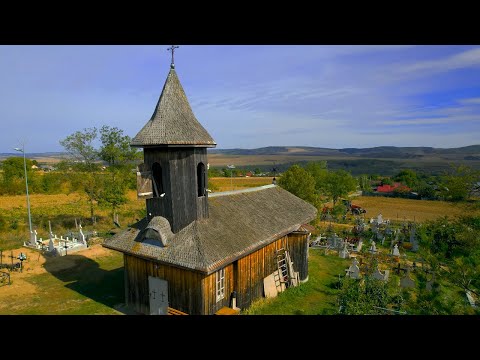 Biserica de lemn "Sf. Voievozi" Monument istoric Horgesti/Bacau/DJI Air2S Cinematic