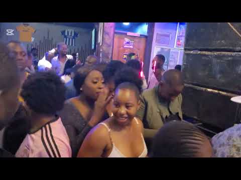 EMMA JALAMO LIVE PERFORMANCE AT L-SWIFT LOUNGE LUCKY SUMMER JUNCTION #emmajalamo #ohangla,