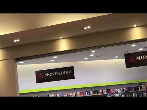 Chieti, rapina lampo alla gioielleria del centro commerciale Centauro /VIDEO