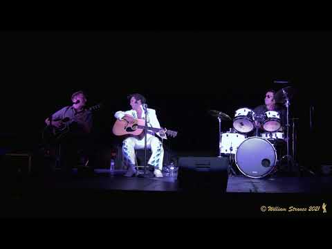 Cote Deonath, Michael Cullipher And Chris Patti - "That's All Right"