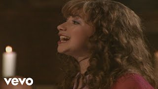 Charlotte Church - Hark! The Herald Angels Sing (Dormition Abbey 2000)
