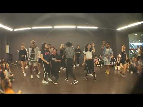 KPOP Dance Off Vol 104: TWICE - Like Ooh Ahh