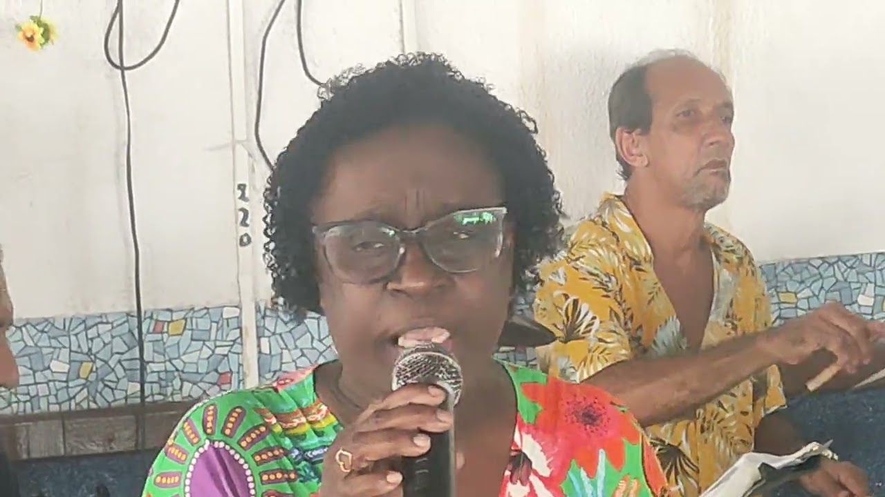 Eva Santana comemora do 8 anos  de serestas e almoços dançantes, no Clube Arena do Boleiro, São Gonçalo/RJ