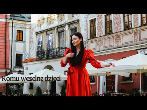 Komu weselne dzieci - sł. Agnieszka Osiecka wyk. Julia Nowak