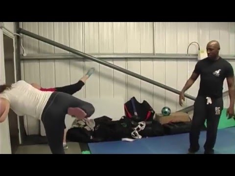 workout footage of Zarah at Boma Circuits MMA class and the Gym