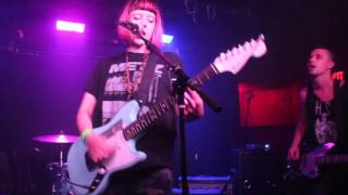 Dilly Dally - Snake Head (Live at Santos Party House)