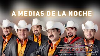 A Medias De La Noche Karaoke Rieleros del Norte (Norteño Sax)