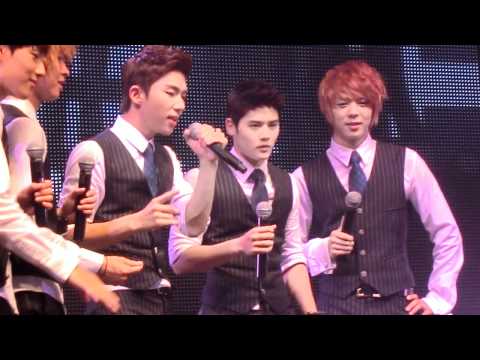 [FANCAM]110630 ZE:A  Singing acapella in HK Live Tour