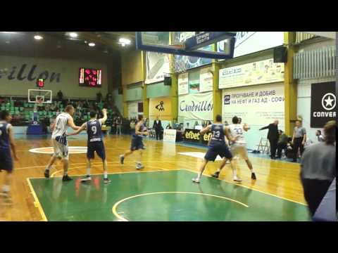 Тройката на Адриян Секулов срещу Черноморец