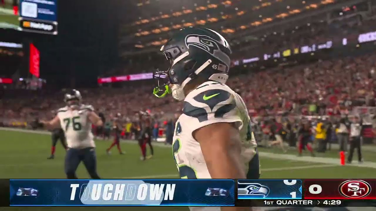 Charbonnet TD! Hawks' O-Line gives RB space for a score