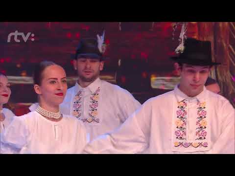 Folklórny súbor Borievka - Zem spieva