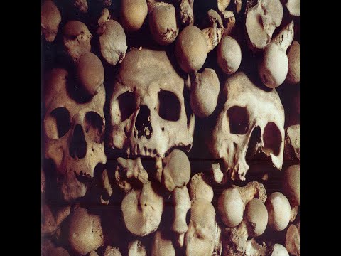 The Moon Lay Hidden Beneath A Cloud – A New Soldier Follows The Path Of A New King (Album, 1994)