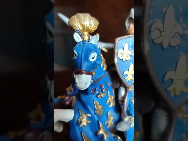 Vídeo relacionado con Papo 39244 - Caballeros con Armadura, Rojo [Importado de Alemania]