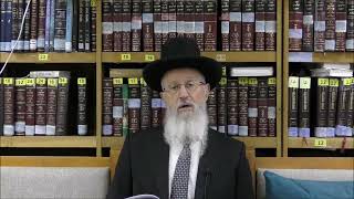 הגאון הרב אברהם יוסף שליט"א האם יש עניין להרבות בסעודות בימי בחנוכה (הרב אברהם יוסף) - התמונה מוצגת ישירות מתוך אתר האינטרנט יוטיוב. זכויות היוצרים בתמונה שייכות ליוצרה. קישור קרדיט למקור התוכן נמצא בתוך דף הסרטון