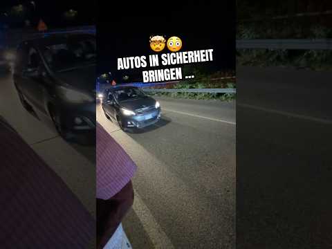 Autos in Italien in Sicherheit bringen … Hagel kommt beim SOGA Treffen … #autos #bmw #treffen