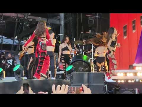 Danna Paola - Friend de semana #tecateemblema