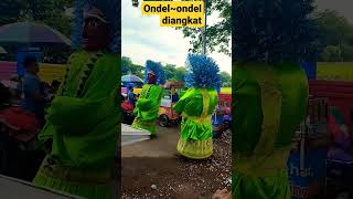 Download lagu nyok kite nonton ondel~ondel betawi ondel~ondel benyamin.s mp3