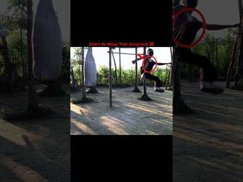 Traditional Muay Thai a flashy jump kick ❌