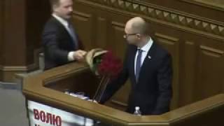 Не лезь блять, дебил сука........Яценюк в раде, реальная озвучка
