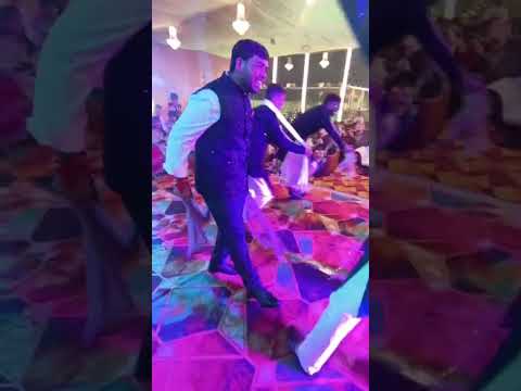 सिद्धांत भी नाचने लगे