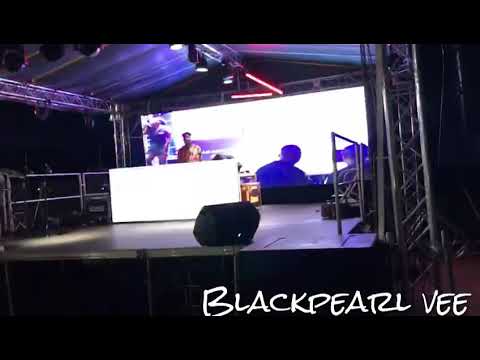 Black pearl Vee -Mama @marshal cafe