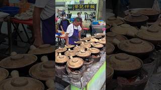 Download lagu Malaysia's popular claypot chicken rice mp3 Download lagu Malaysia's popular claypot chicken rice mp3