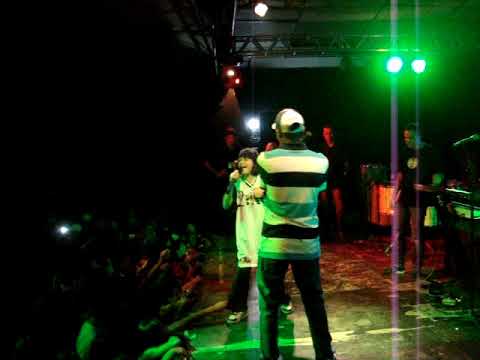 Mc Yuri BH e Mc Bocão ao vivo  Bar brasil 06 09 2011