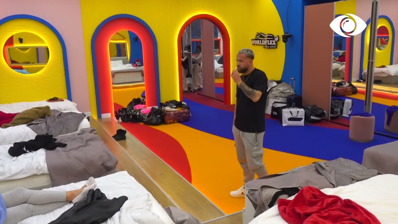 Luizi: Ka shanse të dalë Tea!/ Tea: Të është mërzitur fytyra ime?