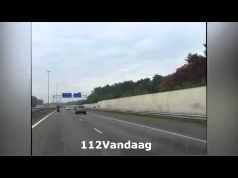 Audi-rijder beukt bijna automobilist van snelweg A59 Rosmalen