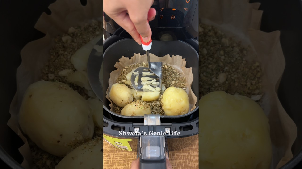 Crispy Vada Pav Balls Snacks Recipe in Air Fryer😋#shorts #viral #trending #youtubeshorts #ytshorts