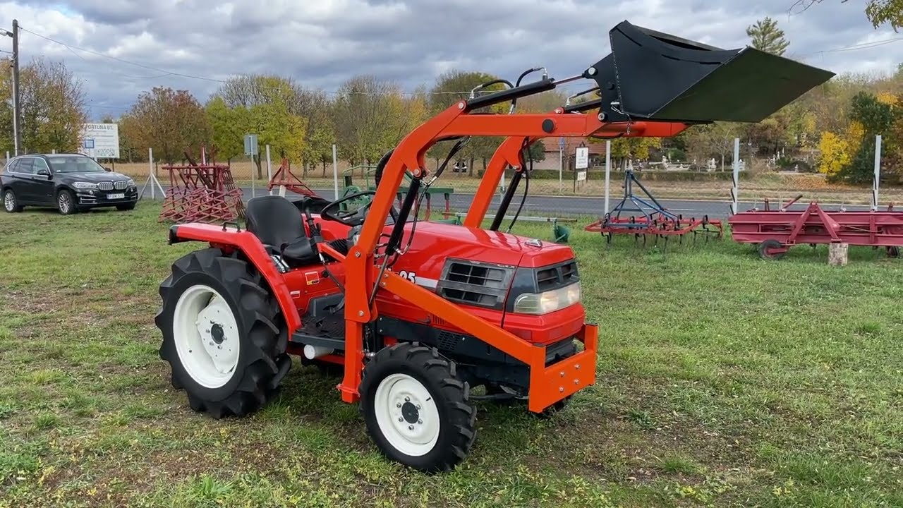 Kubota 25LE manual Új Homlokrakodó Hidraulika Kivezetés Hátul 4Új Gumi Ingyenes Szállítás Szervizelve