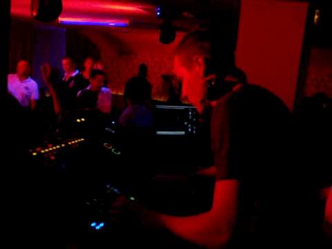 DJ ROM1 Nikki Supper club