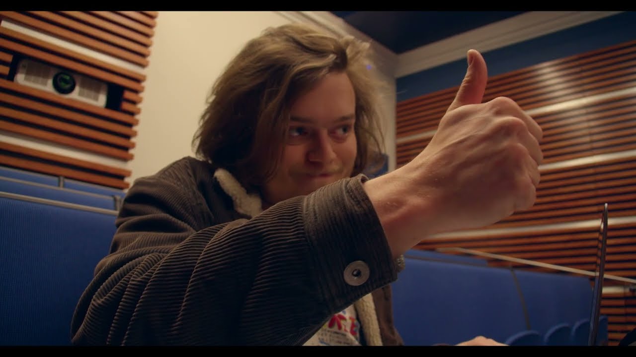 Trailer thumbnail