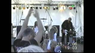 preview picture of video 'The Shavers op Sommeltjespop 2006. De Waal Texel.'