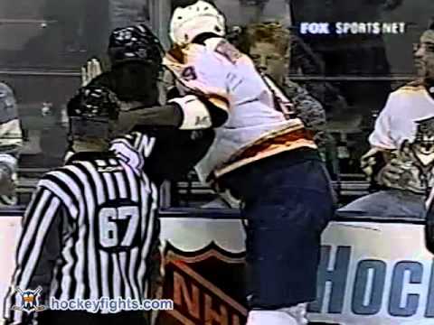 Darren Langdon vs Peter Worrell