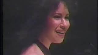 Selena - Bidi Bidi Bom bom y Si Una Vez (Rare angles)
