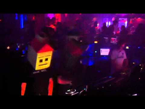 HOUSEBATZE live @ Inkognito Celle - Marc Kiss - High On Emotion